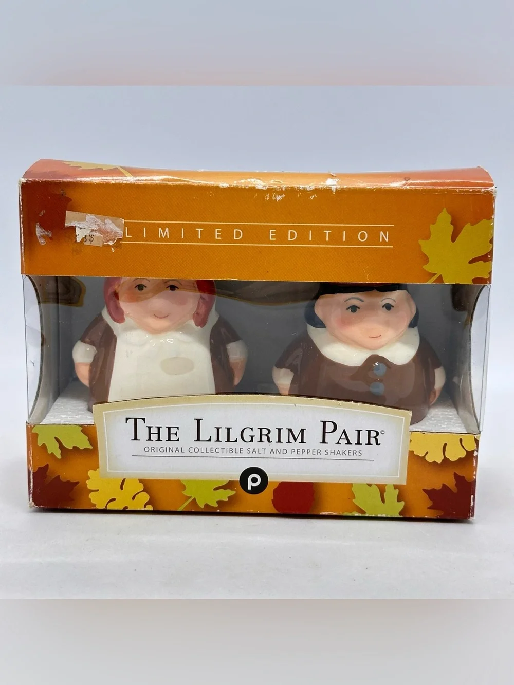 2017 Publix THE LILGRIM PAIR Ceramic Salt & Pepper Shaker Set Thanksgiving w/Box